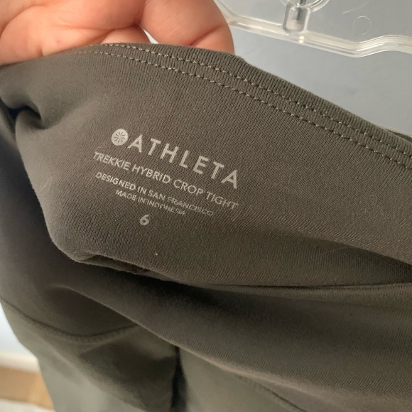 Athleta Trekkie Hybrid Crop Tight - Picture 6 of 7